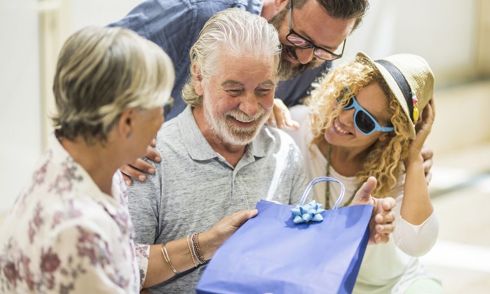 6 Tips for Running a Successful Retirement Party