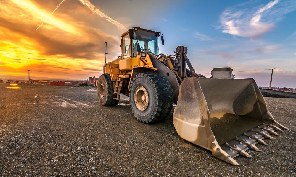 Advantages of Buying New vs. Used Construction Equipment