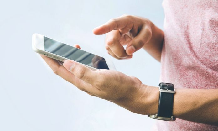 What Kind of Glass is Used on Smartphones